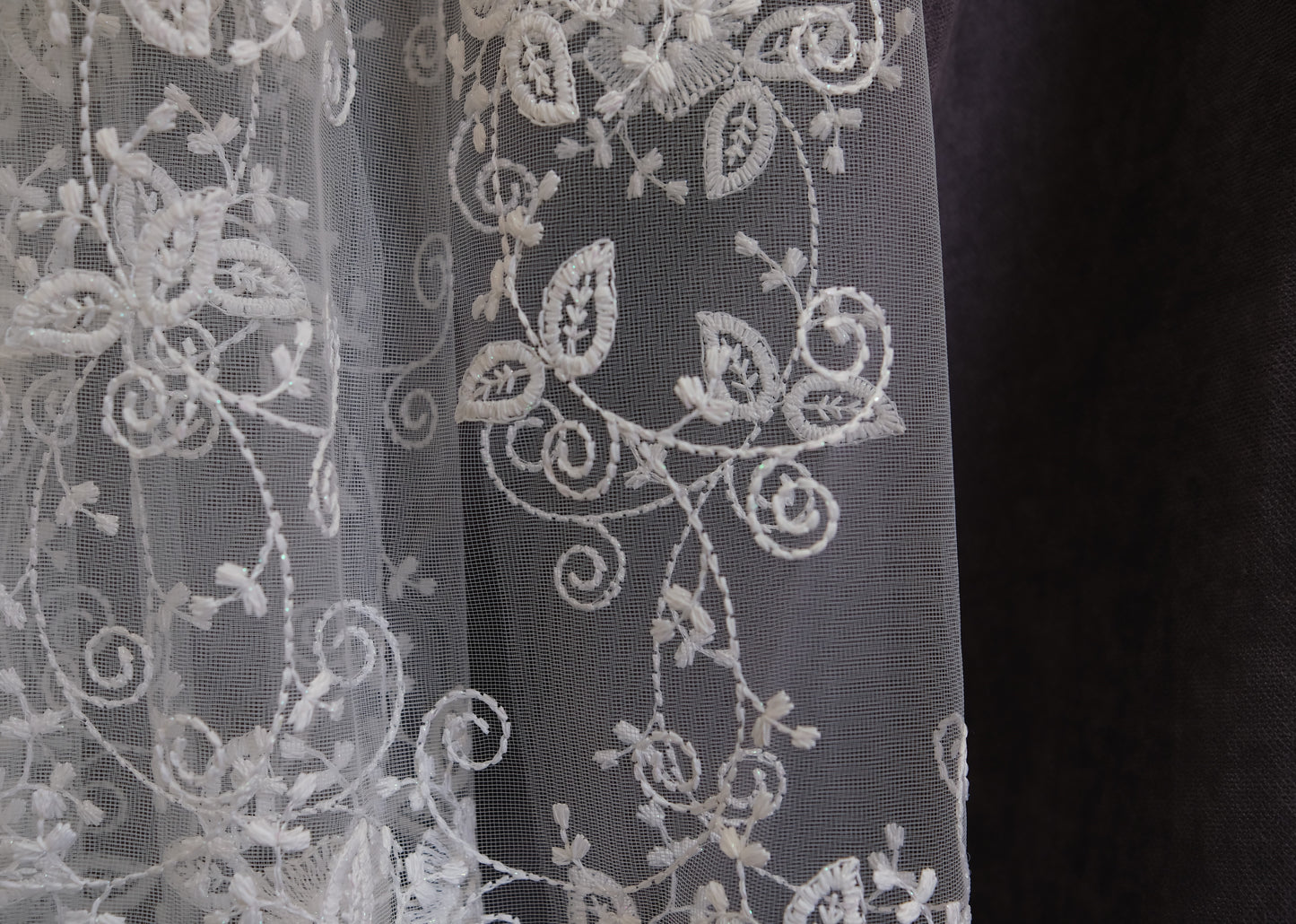 Tills audums - Ziedi (cream)